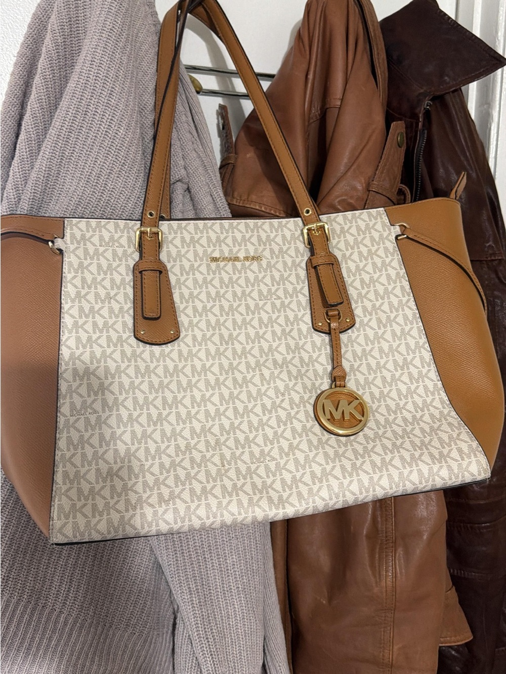 Michael Kors Vanilla and Acorn Logo Tote with Gold Charm - Picture 2 of 7